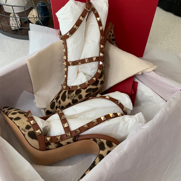 Valentino Shoes - Valentino Rockstuds